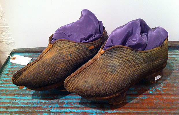 Ice Clogs at DDBD